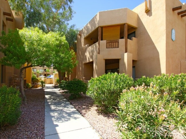 Adobe Highlands Luxury Apartments in Bullhead