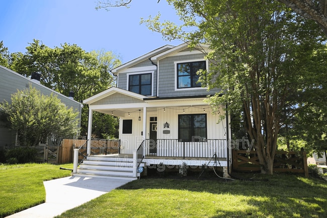 Photo - 5300 Wingfield St