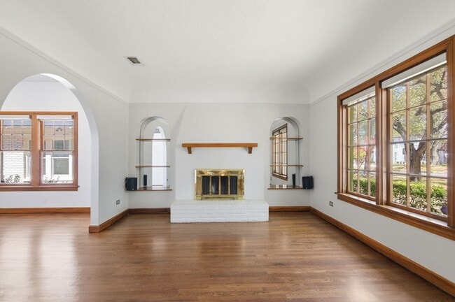 Photo - 2516 Shirley Ave