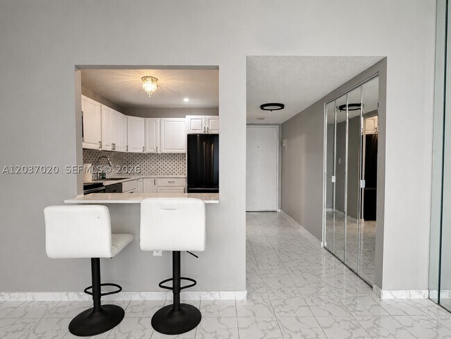 Photo - 20505 E Country Club Dr Unit 138