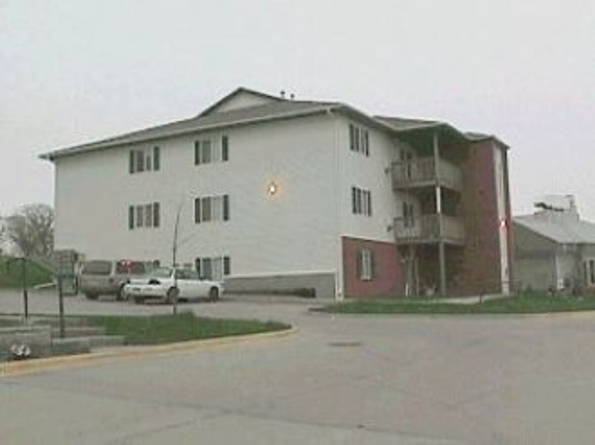 2 Bedroom 1 Bath Condo on East side of Iow... - 2 Bedroom 1 Bath Condo on East side of Iow...