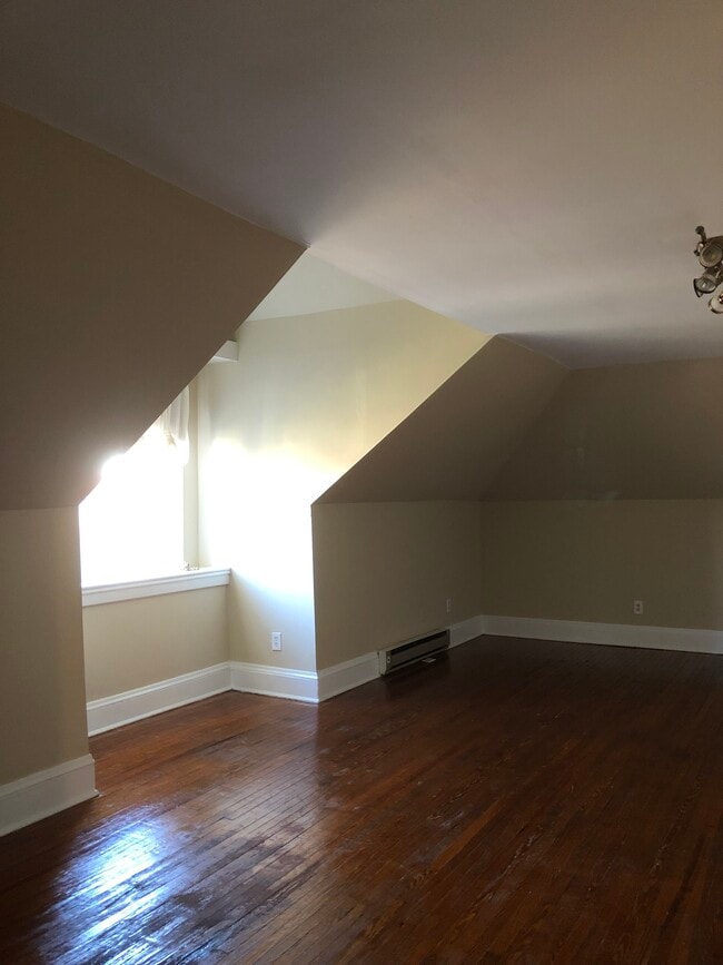 Photo - 1419 Colonial Ave Unit 3