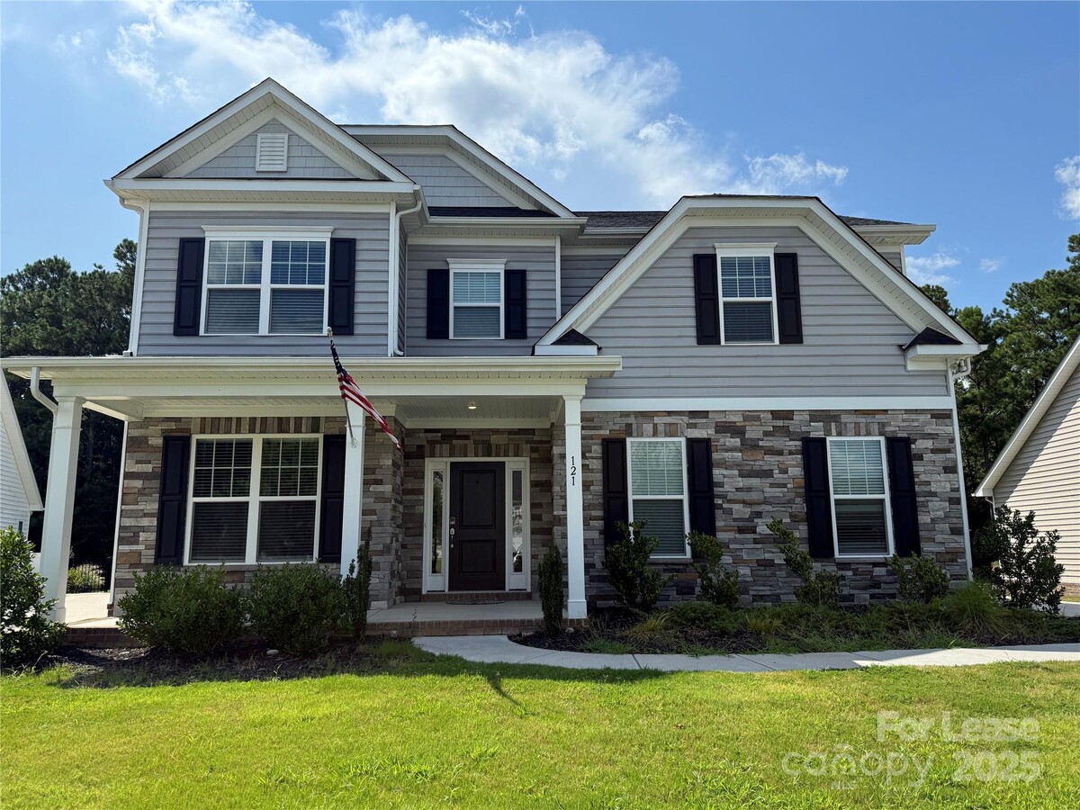 Photo - 121 Pine Eagle Dr House
