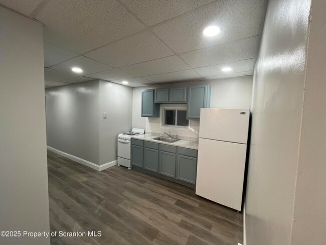 Building Photo - 539-541 E Pine St Unit L 6 7 Rental