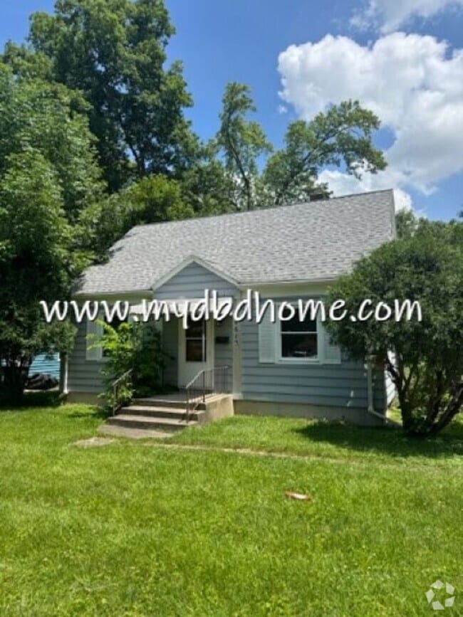 Building Photo - 4615 Plaza Dr Rental