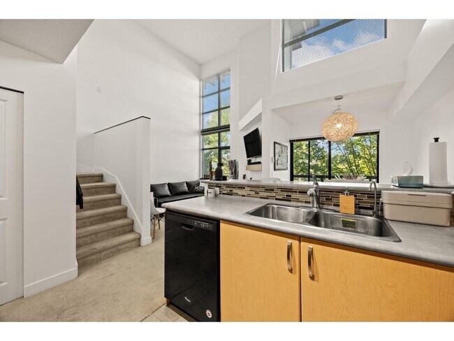 Photo - 10838 City Pkwy Unit 432