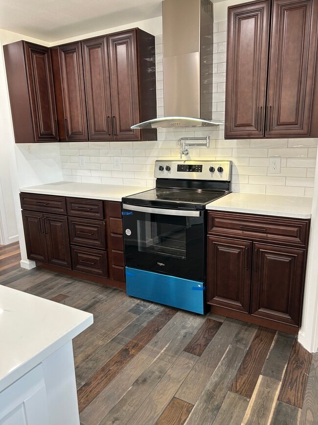 Photo - 110 Bison Ln