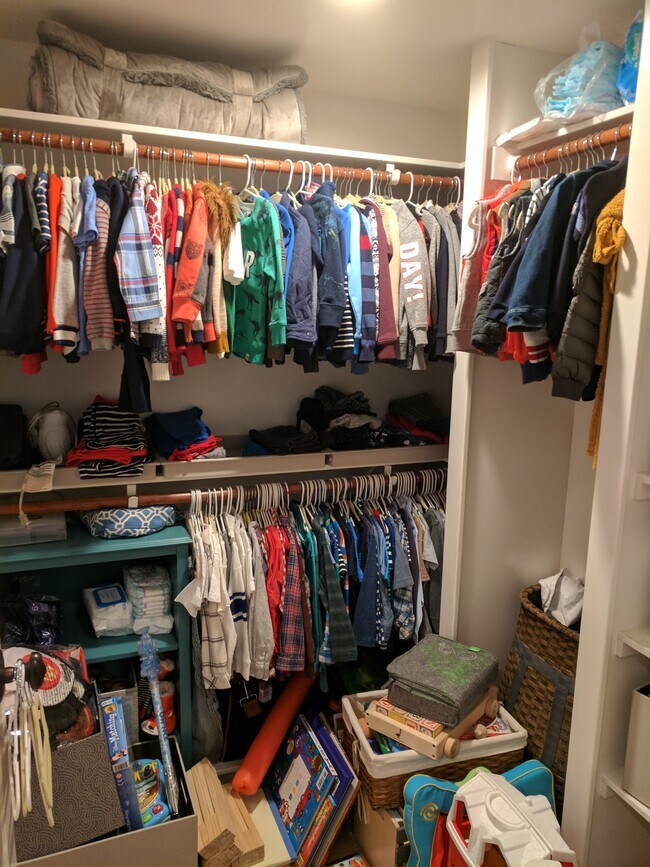 2nd Bedroom Closet