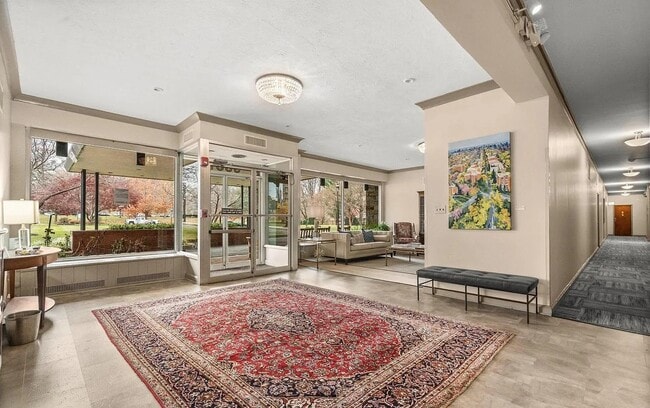 Photo - 3601 Greenway Unit 101