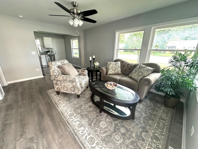 Photo - 423 S Westmore-Meyers Rd