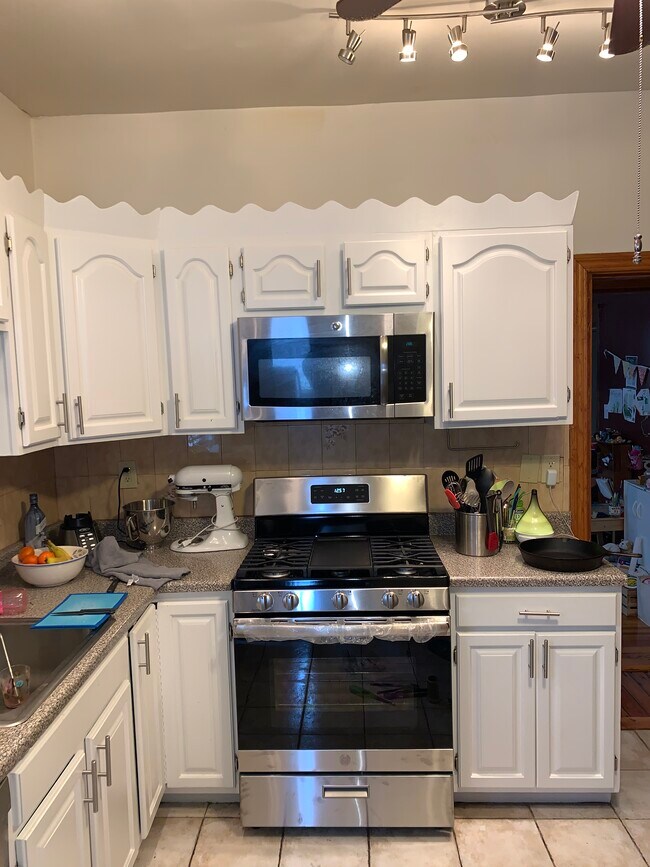 Photo - 39 Farquhar St Unit 3