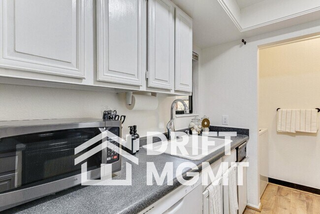 6844 Countrywoods Cir Unit 5G