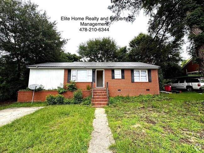 Building Photo - 3082 Somerset Dr Rental