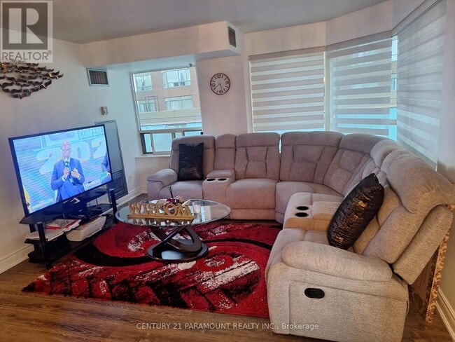 Photo - 325 Webb Dr Unit 404