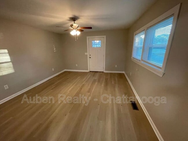 Photo - 1802 Crabtree Rd