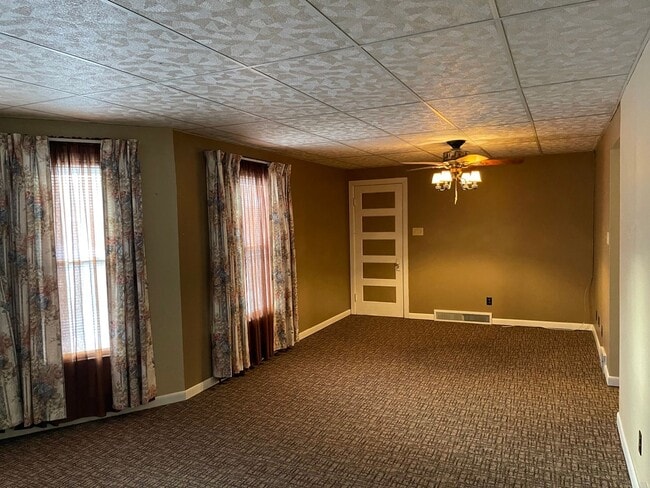 Building Photo - 13 Mcclellan Ave Unit 13 MCCLELLAN AVE. 2ND FLOOR