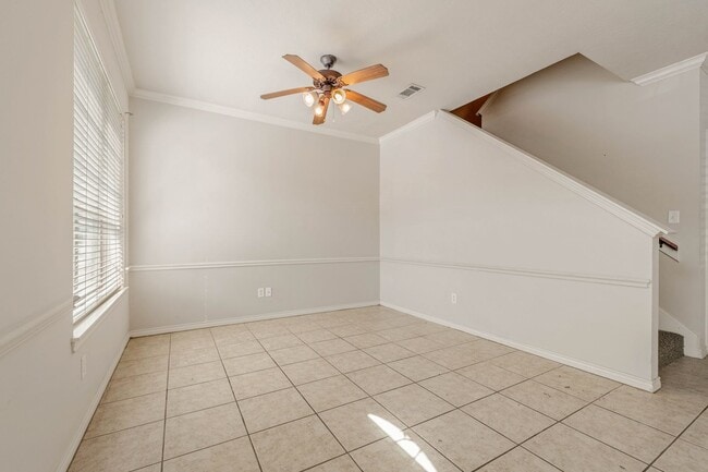 Photo - 304 Forest Dr Loop