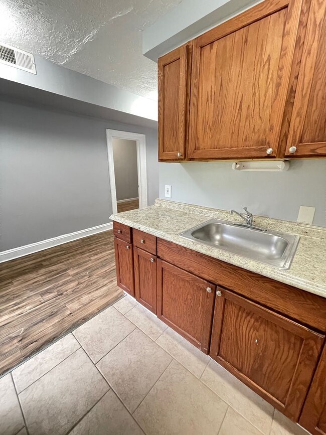 Photo - 47 Johnston St Unit 1