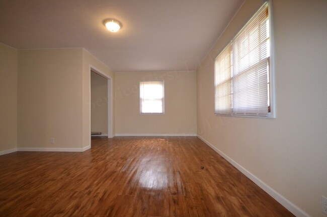 316 N Wilson Ave Unit 1