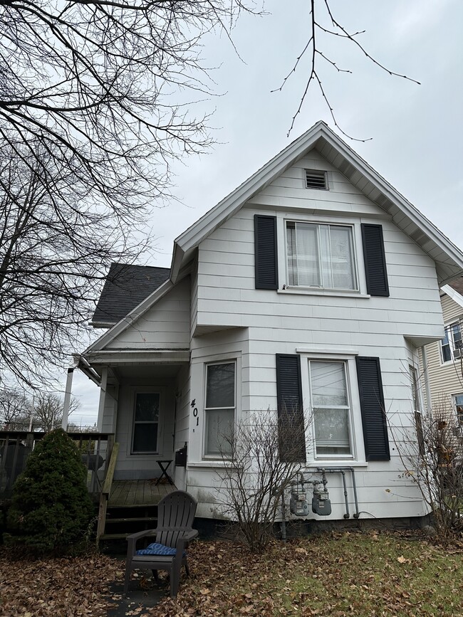 Building Photo - Dewitt St Unit 1