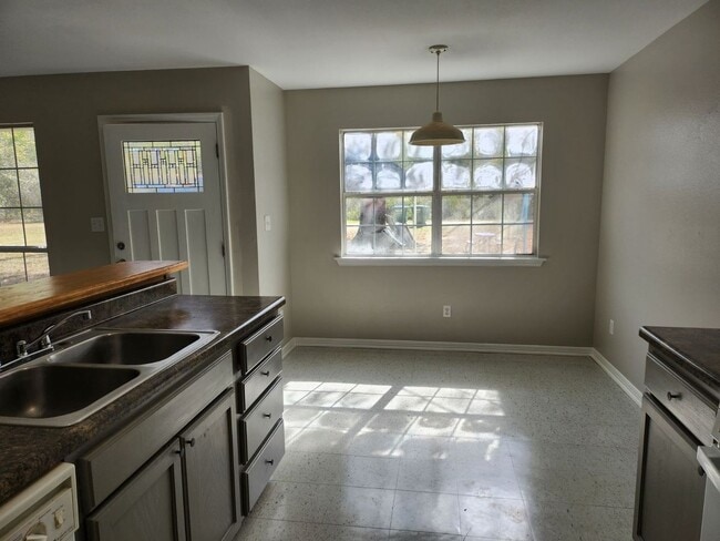 Photo - 13339 Vermont St