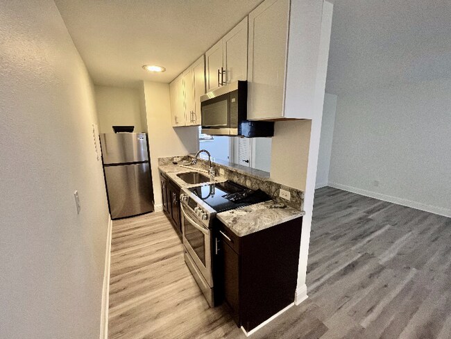 Photo - 1301 S Howard Ave Unit A6