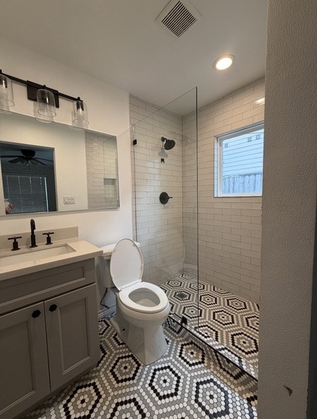 Photo - 1639 Ebony Ln