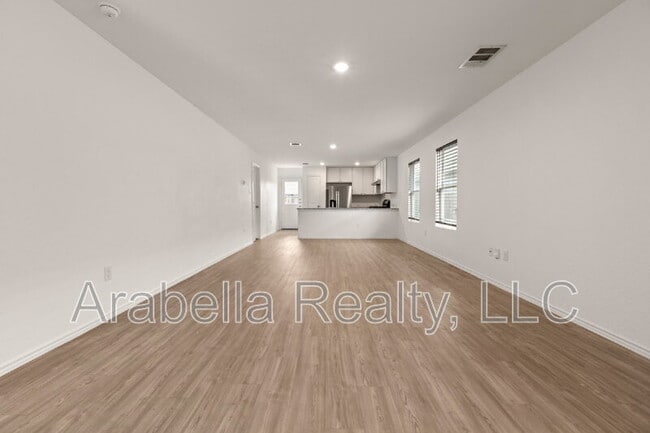 Photo - 13823 Ostrich Run