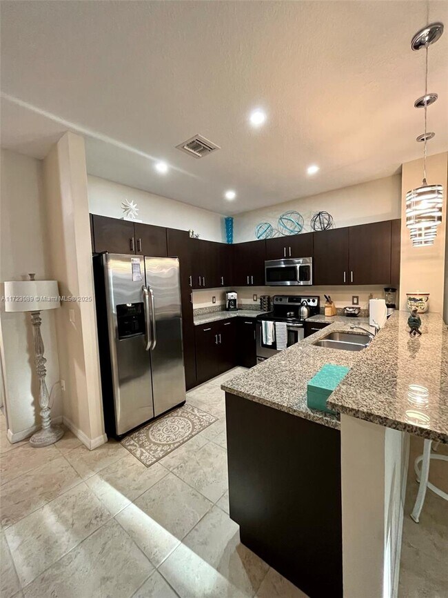 Photo - 2333 SE 5th St