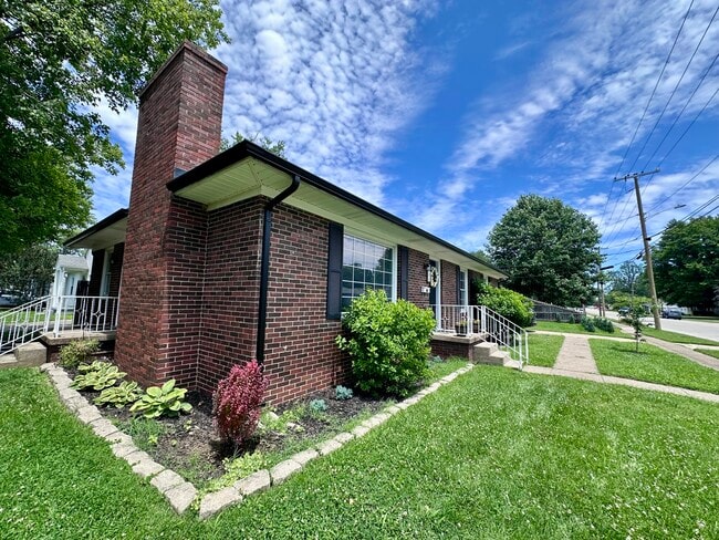 Photo - 1425 Ford Ave