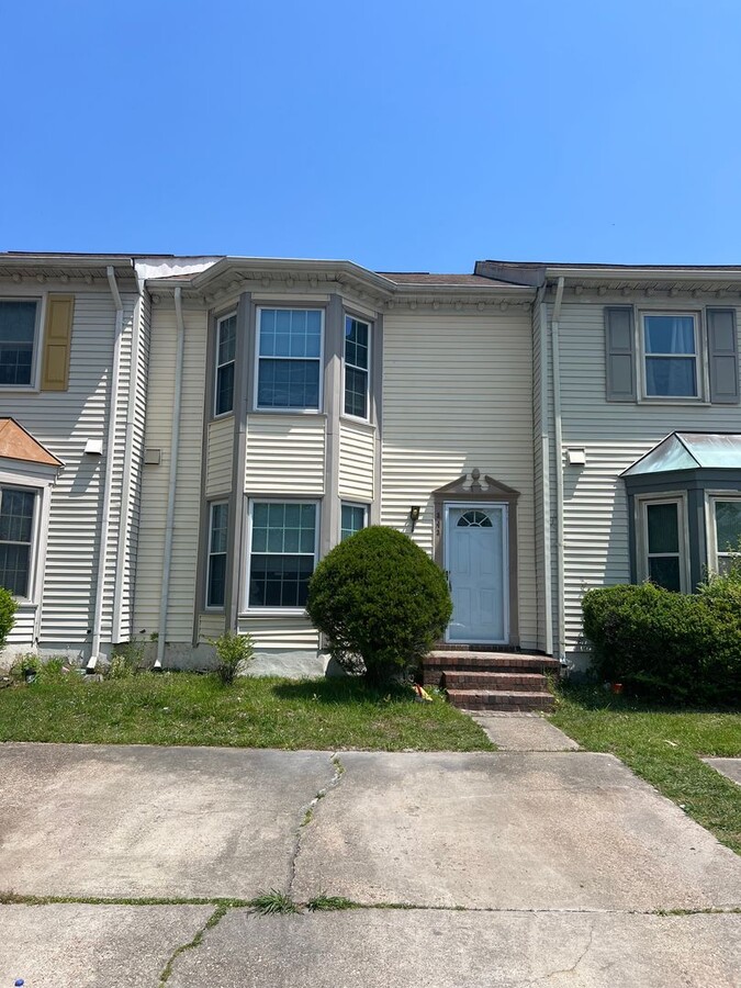 Totally Rehab Townhome - Totally Rehab Townhome