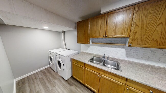 9831 100a Ave