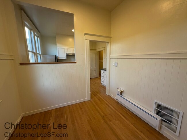 Building Photo - 2211 Pine St Unit 2211