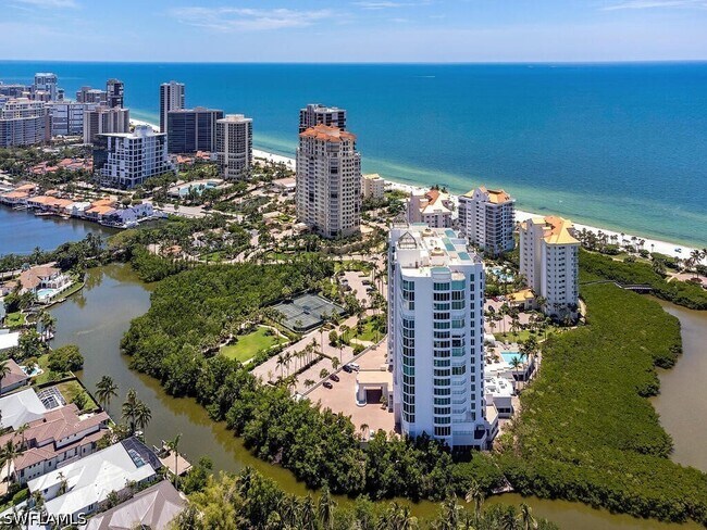 Photo - 60 Seagate Dr Unit 305