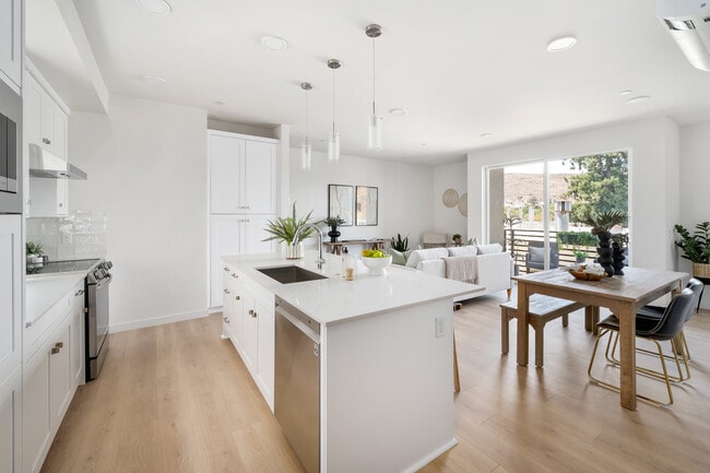 Montage at Oak Tree - Montage at Oak Tree Homes