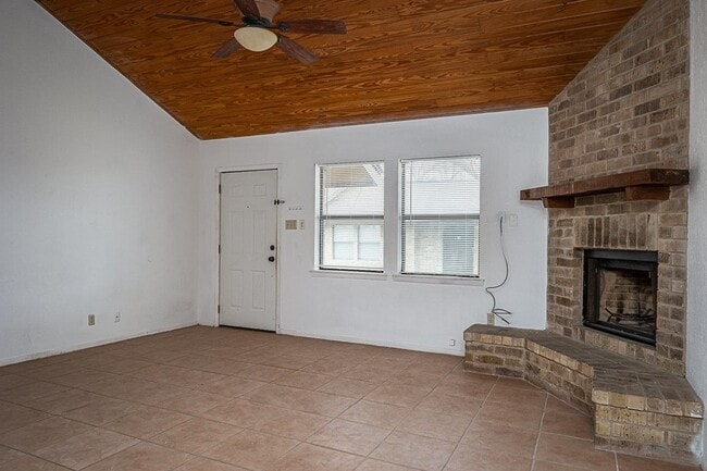 Photo - 109 Joe Rice Dr