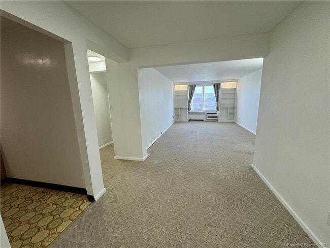 Photo - 50 Fairview Ave Unit APT 3A