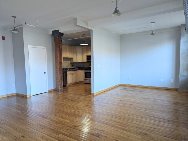 Photo - 325 Lafayette St Unit 8106