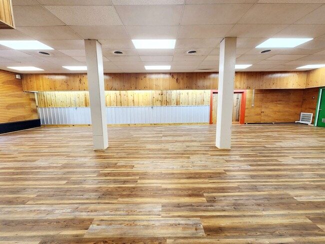 Photo - 129 N Jefferson St