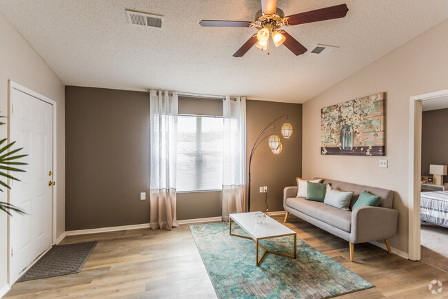 Living room - 51 At Southhaven Apartments