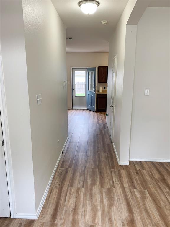 Photo - 719 Decker Dr