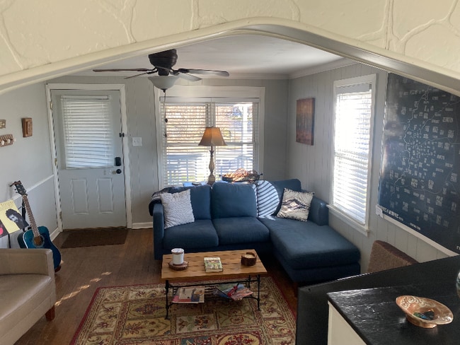 Photo - 1237 E Pleasant Run Pkwy S Dr