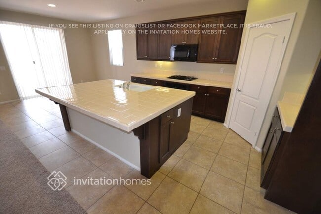 Photo - 42937 59th St W