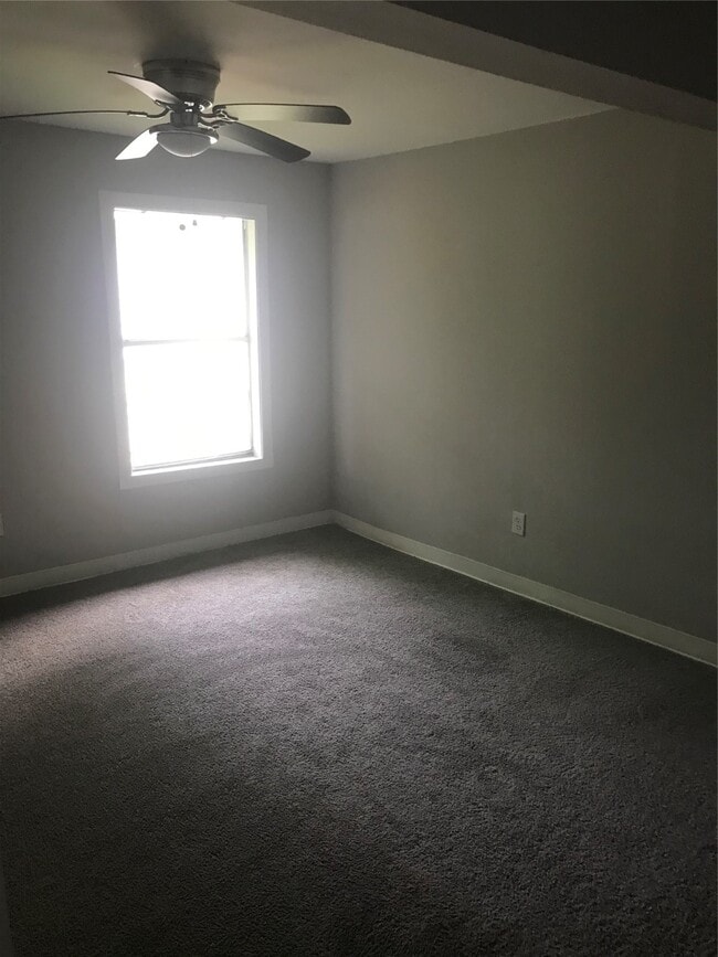 Photo - 1728 Kansas St