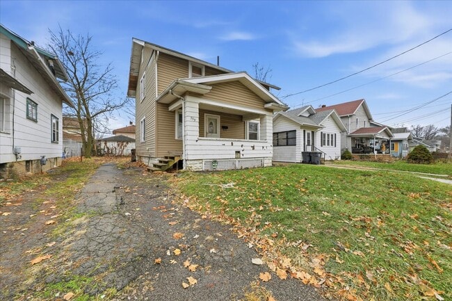 Photo - 559 Cortlandt Ave