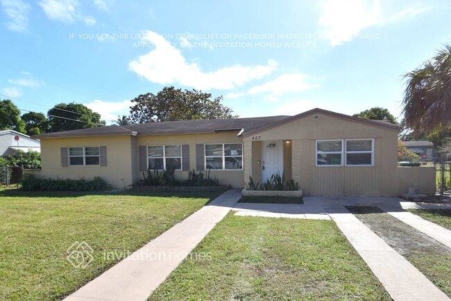 Building Photo - 457 E Melrose Cir