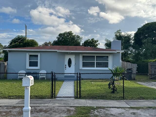 Photo - 620 Putter Pl