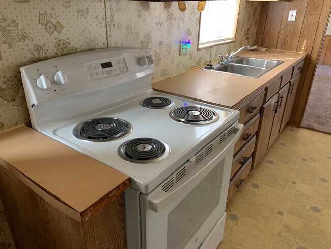 Photo - MOBILE IN FOOTHILLS