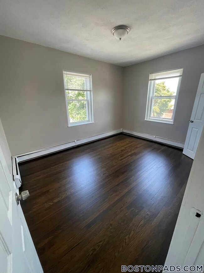 Photo - 167 N Common St Unit 36