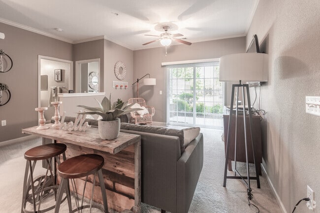 2BR,2BA,-1064SF, The Conquest - Fenwyck Manor Apartments